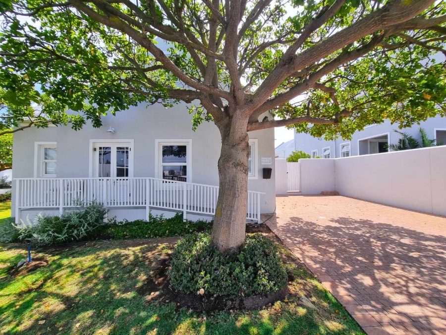 2 Bedroom Property for Sale in Westcliff Western Cape